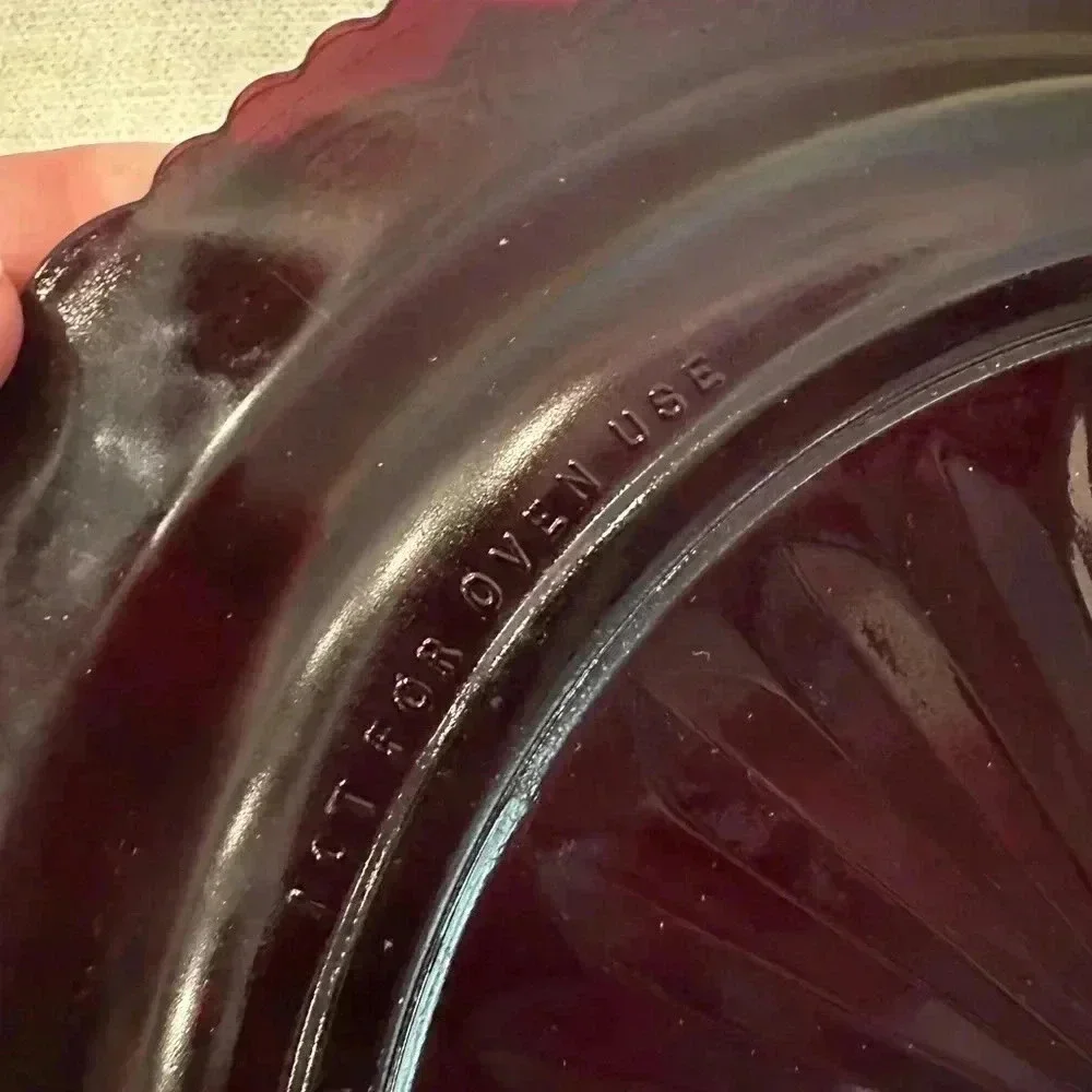 Vintage Avon Cape Cod Red Glass Pasta/Pie Dish EUC!